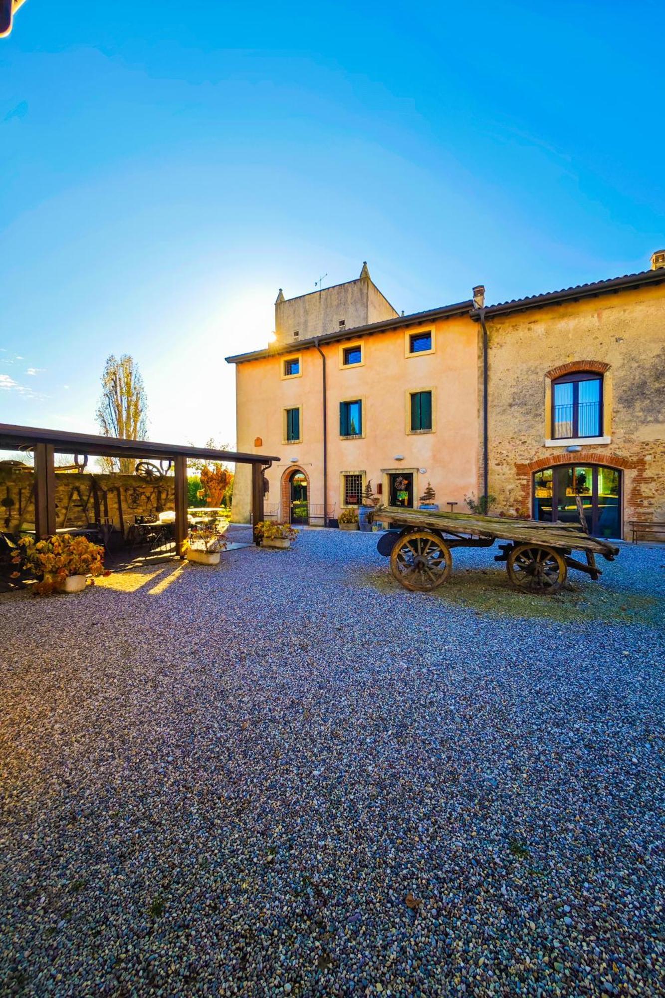 Agriturismo Nicobresaola Sommacampagna Buitenkant foto